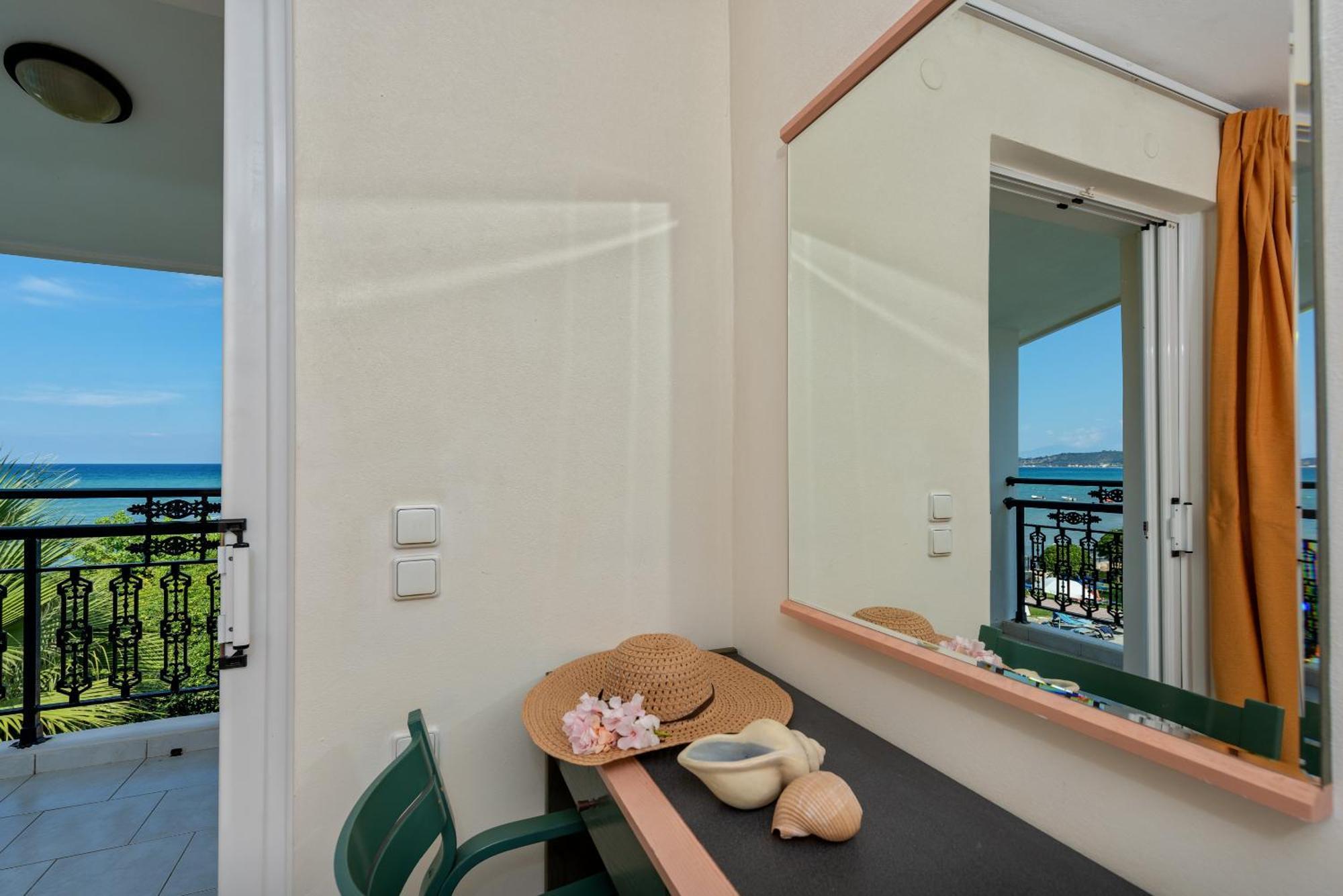 Porto Iliessa Hotell Argassi Exteriör bild