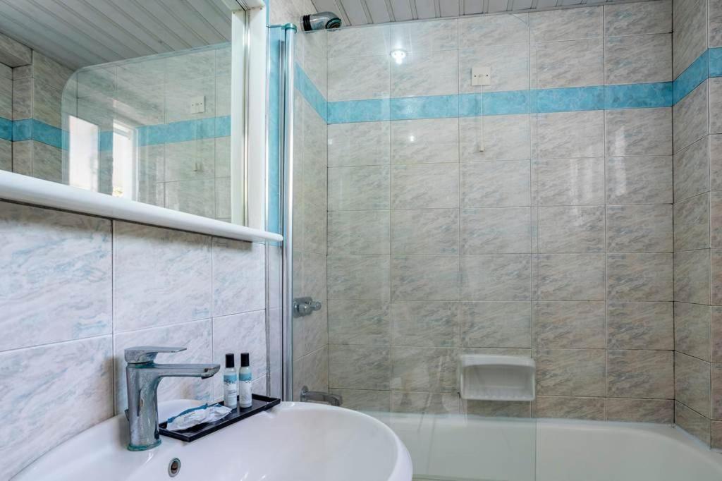 Porto Iliessa Hotell Argassi Exteriör bild